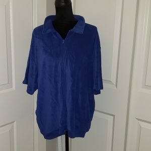 🆕️ NWT Carnival Zipup shirt
